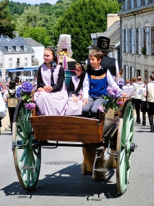 Cortège, les petits