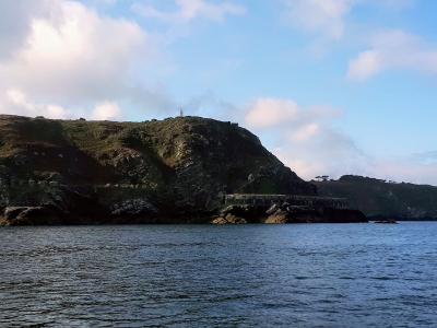 La pointe de Cornouaille avec ses batteries de tir et son fort (améliorés et utilisés par les allemands pendant la guerre 40-45)