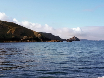 10h06 nous arrivons en vue de la pointe des Capucins, à l'avant, la pointe de Kerviniou.