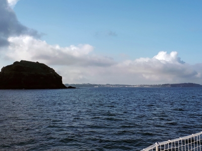 10h12 : après l'îlot des Capucins, nous apercevons Camaret-sur-Mer