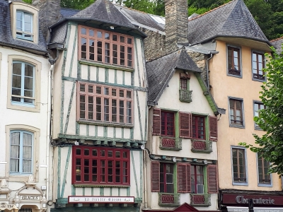 Morlaix, maisons du 16è siècle, place des Otages