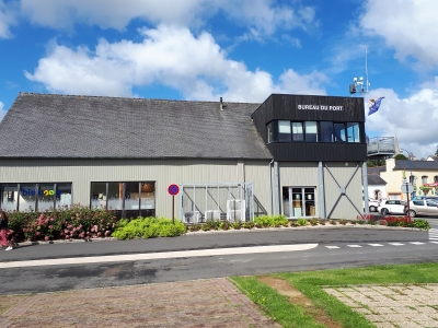 Capitainerie du Port de Tréguier, Biocoop au rez-de-chaussée